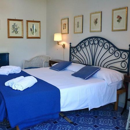 Villa Del Melograno Patti Ngoại thất bức ảnh