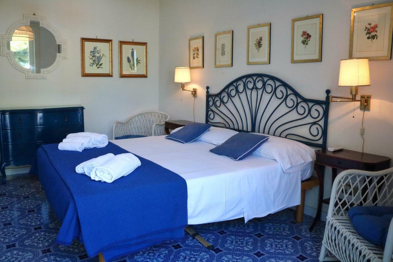 Villa Del Melograno Patti Ngoại thất bức ảnh